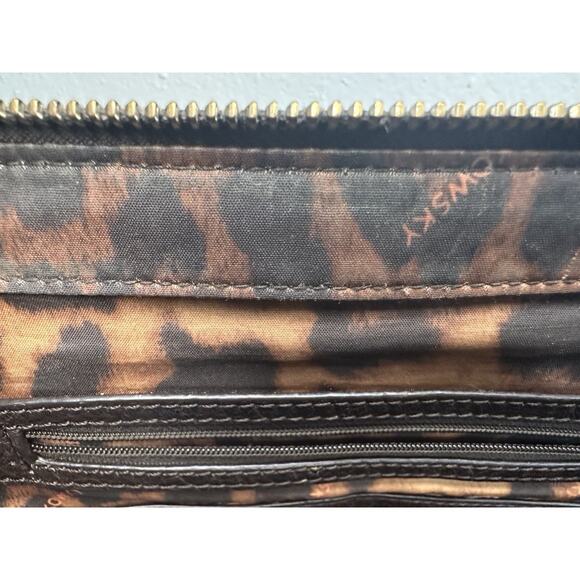 B. Makowsky Dark Brown Leather Purse Handbag With Silver Accents - Picture 11 of 12